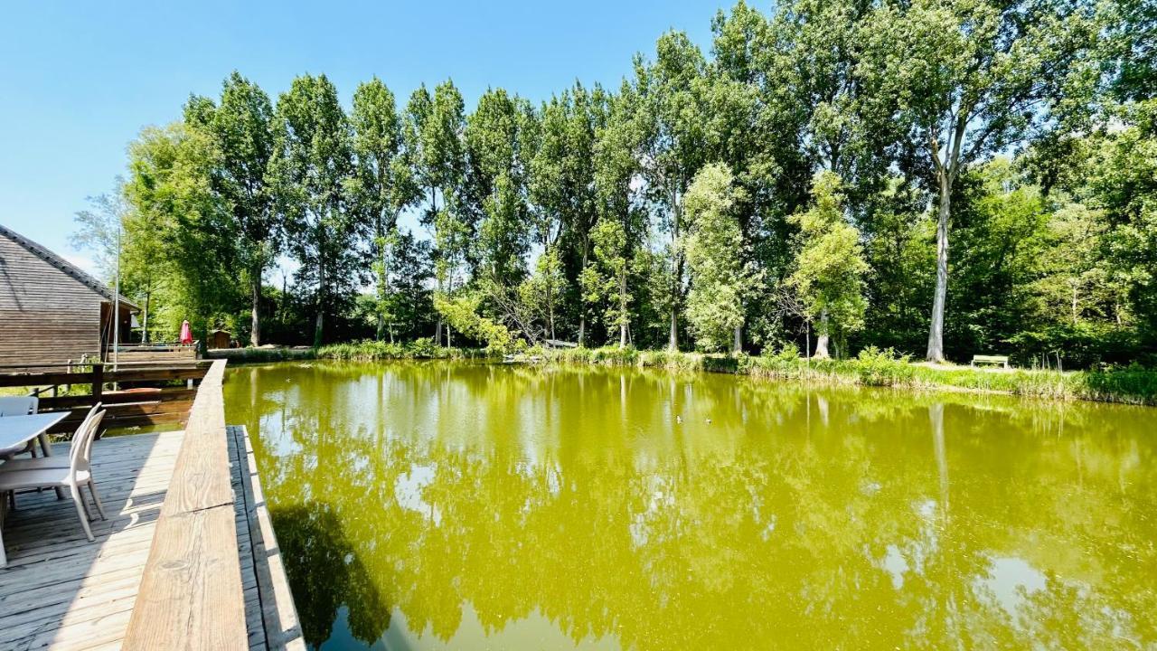 Avec Terrasse Sur Pilotis Vue Sur L'etang Chalet Rue (Somme)