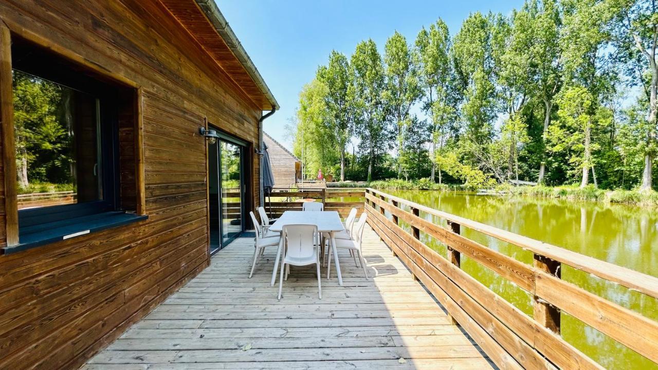Avec Terrasse Sur Pilotis Vue Sur L'etang *