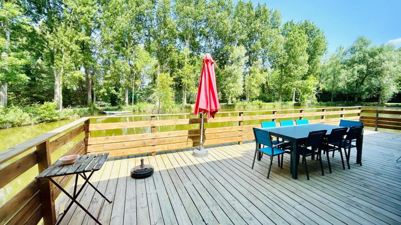 Avec Terrasse Sur Pilotis Vue Sur L'etang *