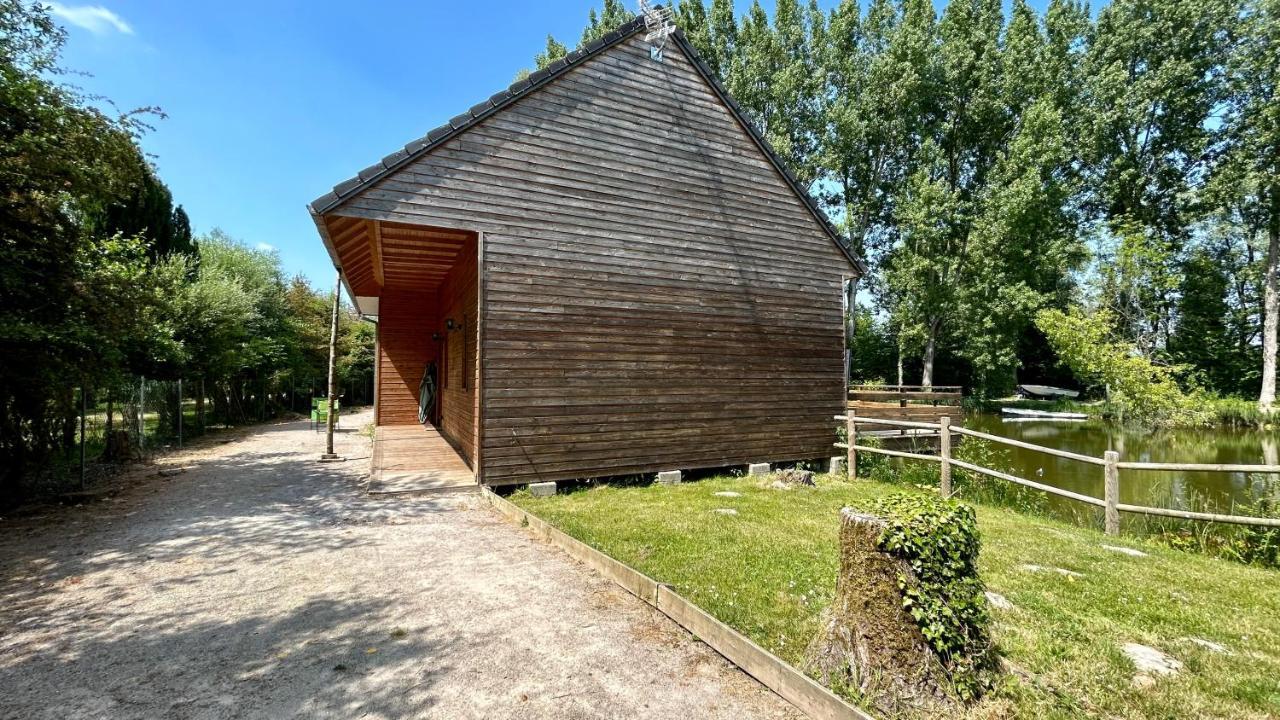Chalet Avec Terrasse Sur Pilotis Vue Sur L'etang Rue (Somme)